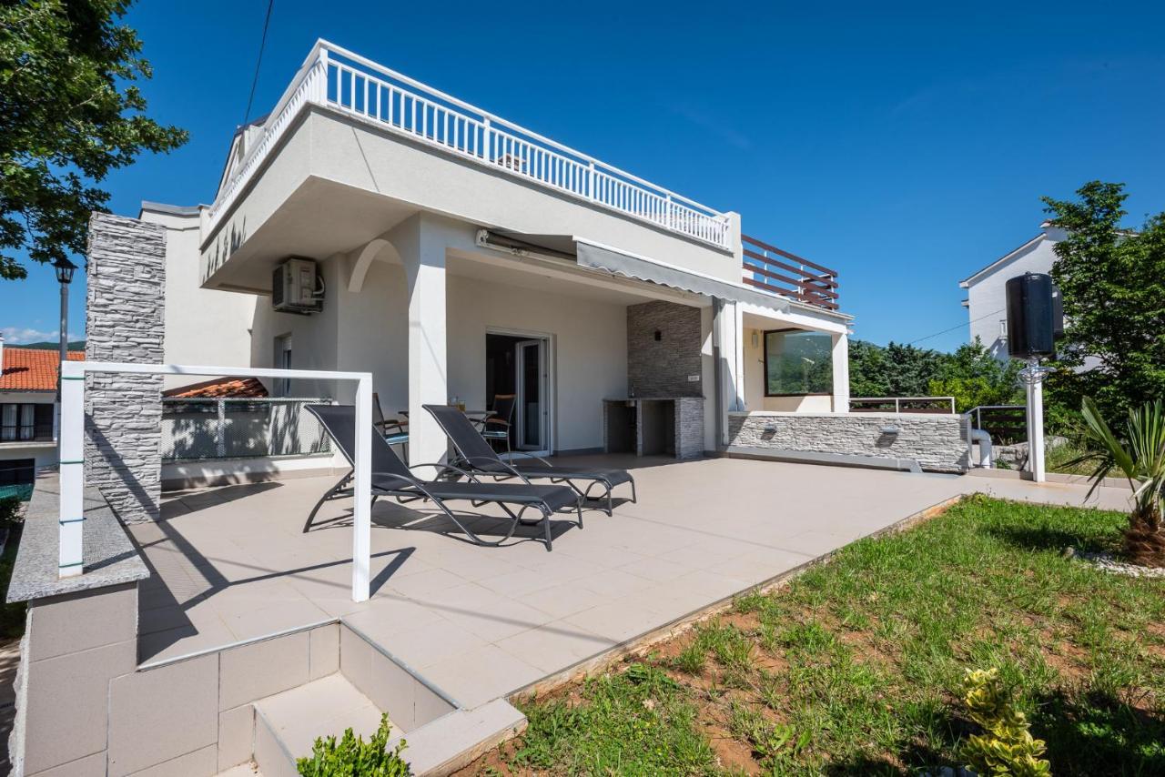 Apartments Omorfia كلارجيفيكا المظهر الخارجي الصورة