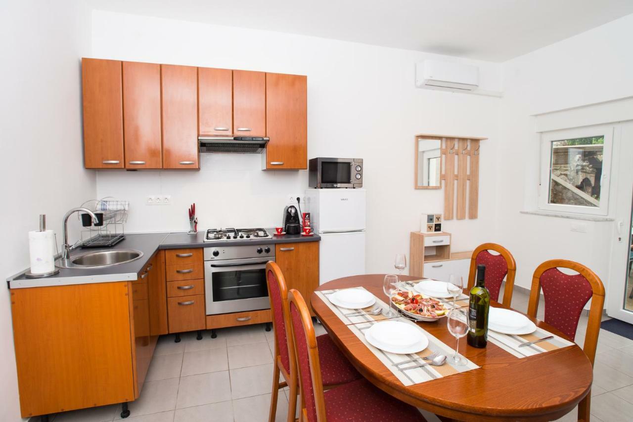 Apartments Omorfia كلارجيفيكا المظهر الخارجي الصورة